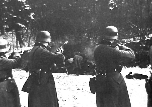 Einsatzgruppe shooting in action